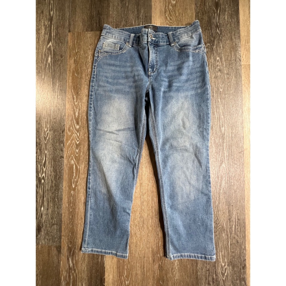 Chico's So Lifting Crop Jeans Womens 1.5 Blue Light Wash So Slimming Straight